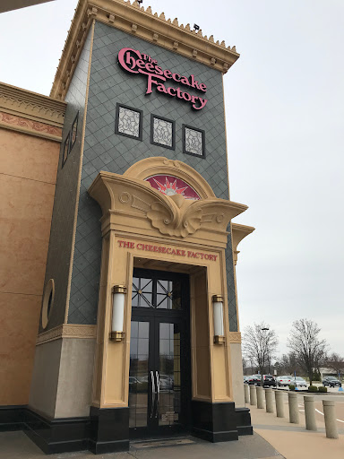 Restaurant «The Cheesecake Factory», reviews and photos, 2028 Chesterfield Center, Chesterfield, MO 63017, USA