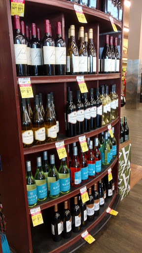 Grocery Store «Safeway», reviews and photos, 437 S King St, Leesburg, VA 20175, USA