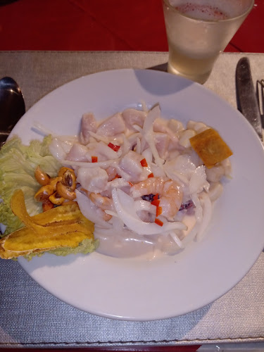 La Choza Restaurant Peruano - Restaurante