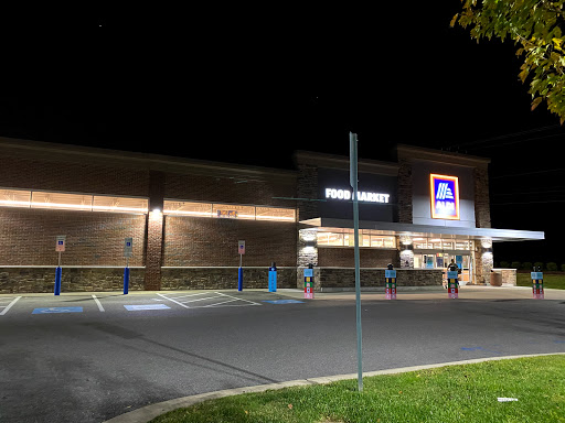 Supermarket «ALDI», reviews and photos, 12390 W Broad St, Henrico, VA 23233, USA