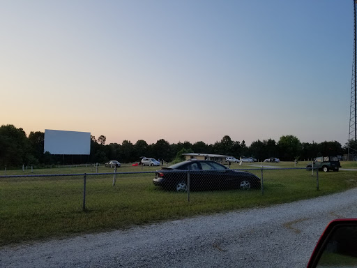 Drive-in Movie Theater «Stone Drive-In Theatre», reviews and photos, 808 Theatre Ln, Mountain View, AR 72560, USA