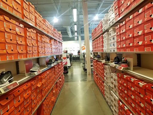 Clothing Store «Nike Factory Store», reviews and photos, 7105 Mills Civic Pkwy #140, West Des Moines, IA 50266, USA