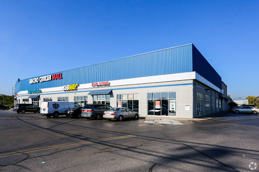 Micro Center, 11755 Mosteller Rd, Sharonville, OH 45241, USA, 