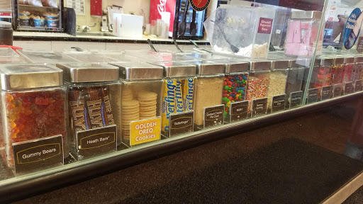 Shopping Mall «Silver Lake Village Shopping Center», reviews and photos, Silver Lake Rd NE, St Anthony, MN 55421, USA