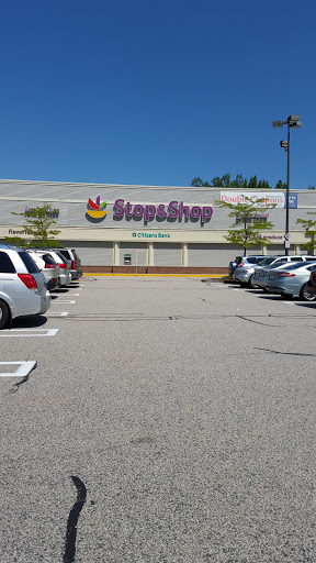 Grocery Store «Stop & Shop», reviews and photos, 100 Worcester St, North Grafton, MA 01536, USA