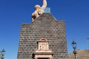 Monumento Al Pipila image