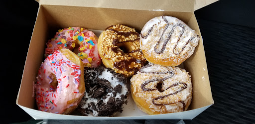 Donut Shop «Donut Kingdom», reviews and photos, 685 W Tennessee St, Tallahassee, FL 32304, USA