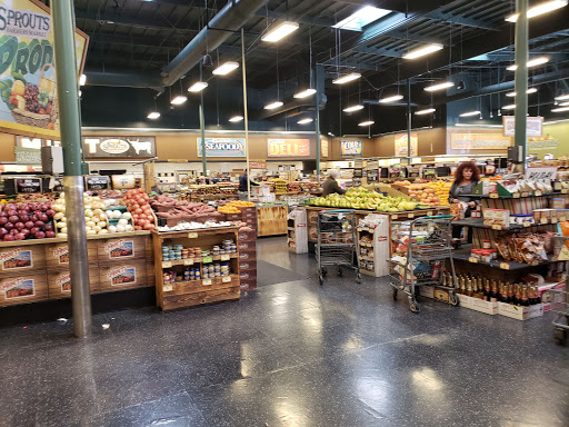 Shopping Mall «Gateway Plaza», reviews and photos, 21929 Ventura Blvd, Los Angeles, CA 91364, USA