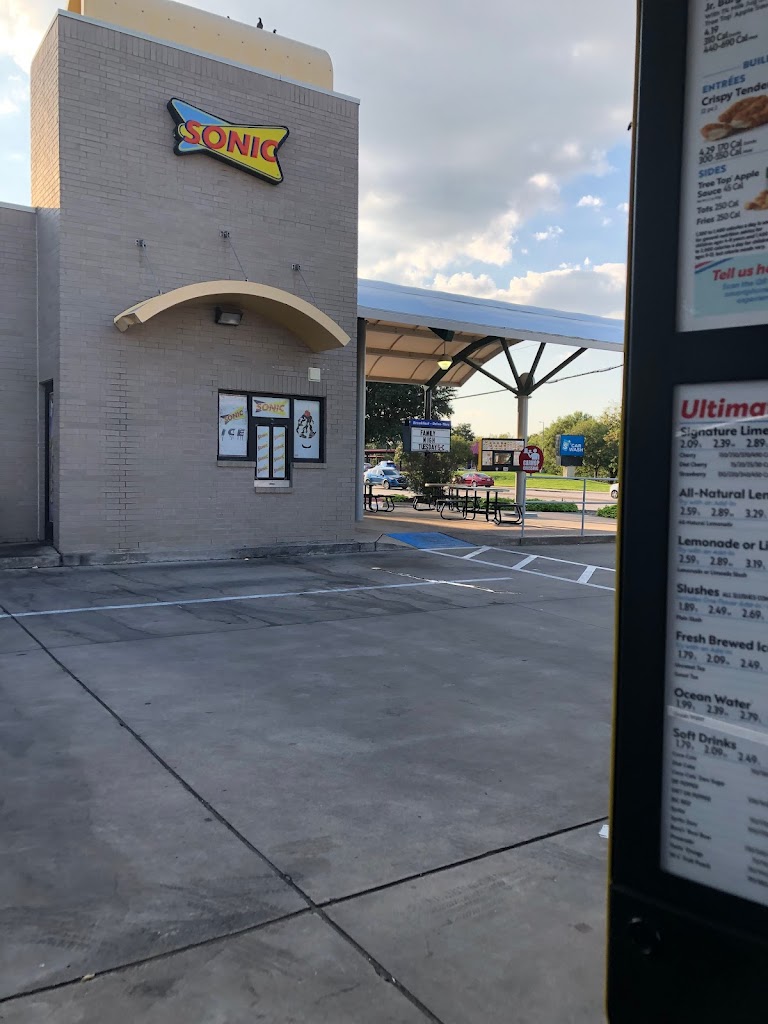 Sonic Drive-In 76201