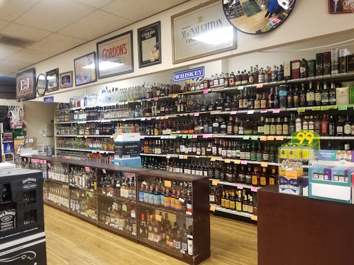 Liquor Store «Lloyd Center Liquor Store», reviews and photos, 1621 NE 9th Ave, Portland, OR 97232, USA