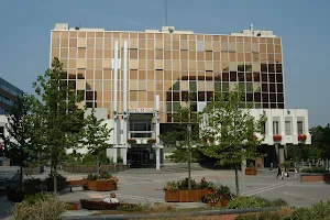 Villeneuve d'Ascq city hall image