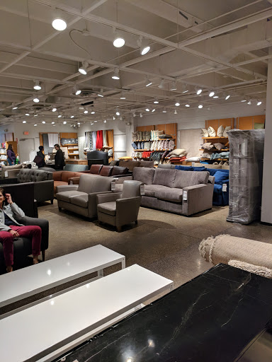 Furniture Store «Crate and Barrel Outlet», reviews and photos, 1700 Prince St, Alexandria, VA 22314, USA