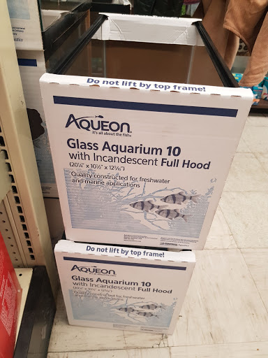 Tropical Fish Store «Petland Discounts - Ridgewood», reviews and photos, 55-52 Myrtle Ave, Queens, NY 11385, USA