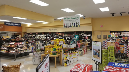 Grocery Store «Family Fare Supermarket», reviews and photos, 1415 Fulton St E, Grand Rapids, MI 49503, USA