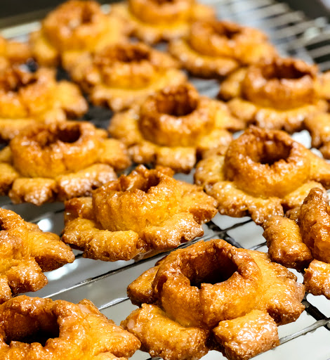 Donut Shop «Family Donut Shop», reviews and photos, 2100 N Northgate Way, Seattle, WA 98133, USA