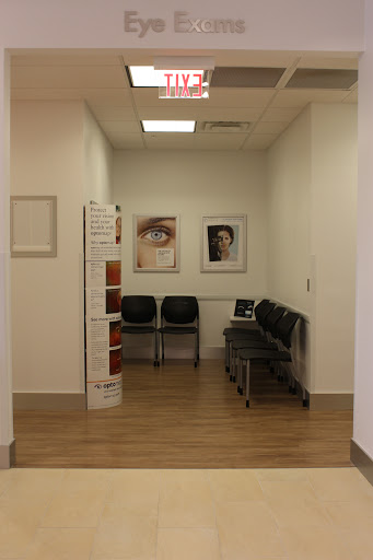 LensCrafters image