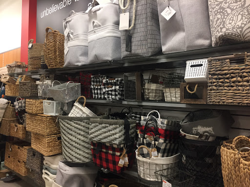 Department Store «T.J. Maxx», reviews and photos, 1751 Ritchie Station Ct, Capitol Heights, MD 20743, USA