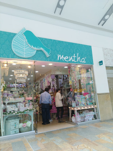 Saint shops in Medellin