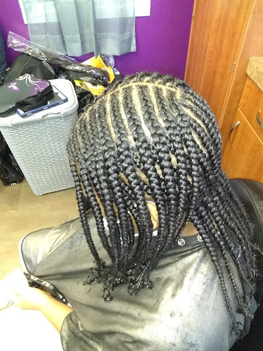 Beauty Salon «Sola Salon Studios», reviews and photos, 6994 Heisley Rd, Mentor, OH 44060, USA