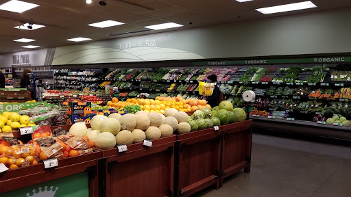 Grocery Store «Quality Food Center», reviews and photos, 1009 Monroe Ave, Enumclaw, WA 98022, USA