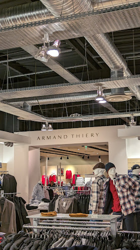 Magasin de vêtements ARMAND THIERY FEMME, HOMME ET TOSCANE Franconville