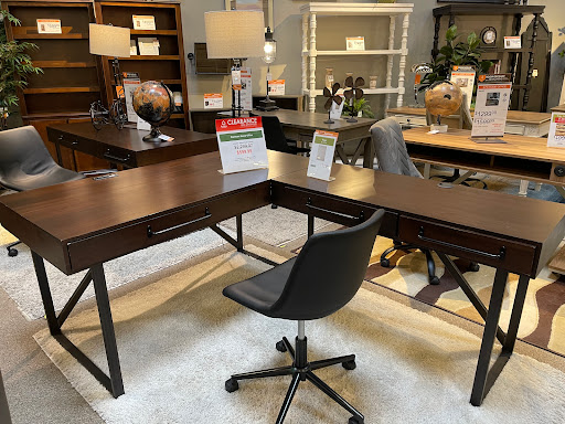 Furniture Store «Ashley HomeStore», reviews and photos, 3667 N Freeway Blvd, Sacramento, CA 95834, USA