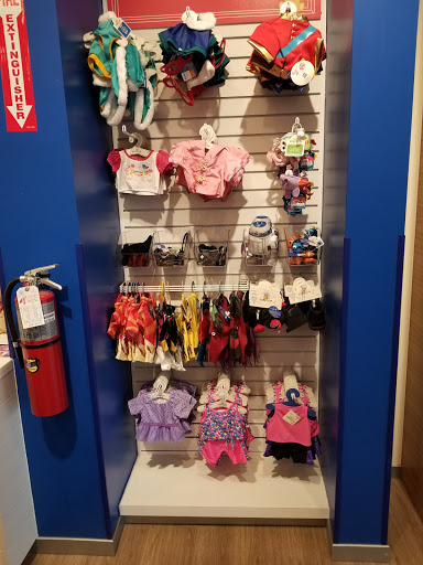 Toy Store «Build-A-Bear Workshop», reviews and photos, 4130 Summit Plaza Dr, Louisville, KY 40241, USA