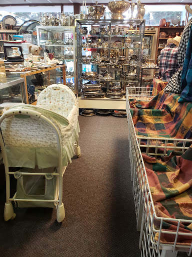 Thrift Store «H2O Help & Hope To Others», reviews and photos, 451 SE Maple St, Dallas, OR 97338, USA