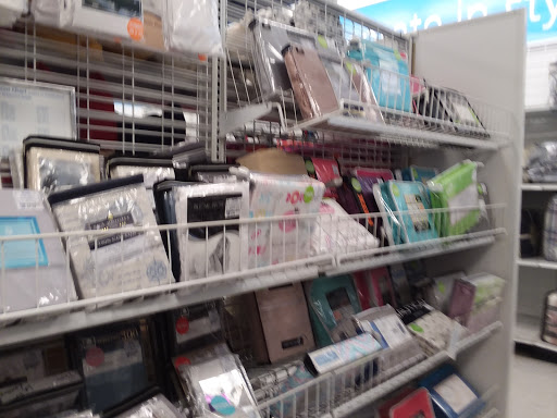 Clothing Store «Ross Dress for Less», reviews and photos, 5313 W Atlantic Blvd, Margate, FL 33063, USA