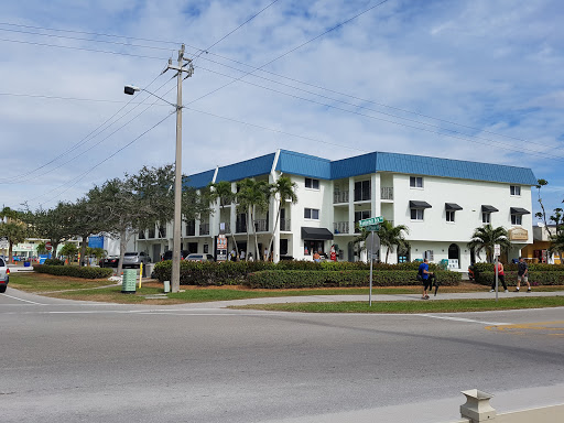 Bar «Beach Box Cafe», reviews and photos, 9020 Gulf Shore Dr, Naples, FL 34108, USA