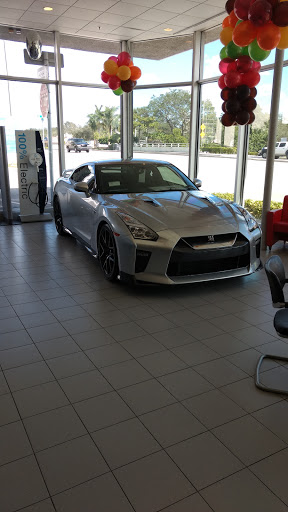 Nissan Dealer «Fort Lauderdale Nissan», reviews and photos, 1051 S Federal Hwy, Fort Lauderdale, FL 33316, USA