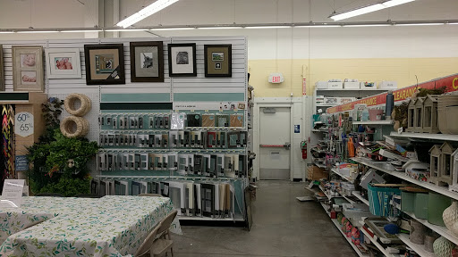 Fabric Store «Jo-Ann Fabrics and Crafts», reviews and photos, 22914 Victory Blvd, Woodland Hills, CA 91367, USA