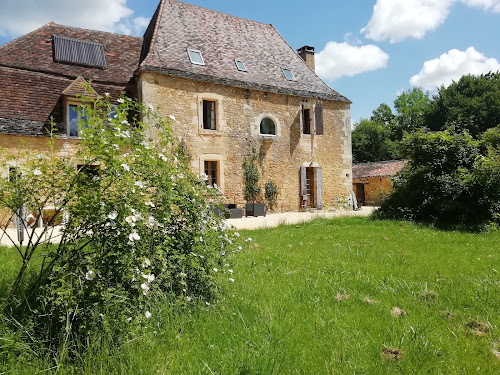 Sainte Sabine en Dordogne à Castels et Bézenac