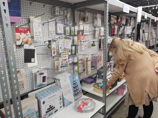 Home Goods Store «Tuesday Morning», reviews and photos, 2188 E 116th St, Carmel, IN 46032, USA