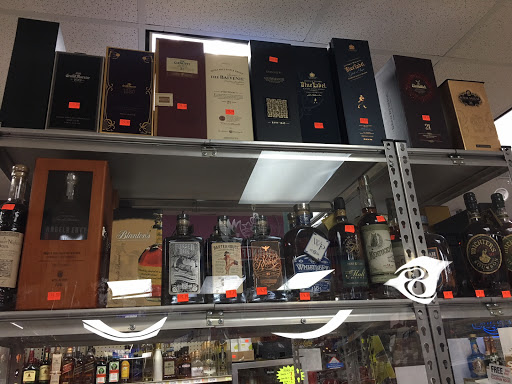 Liquor Store «AAA Discount Liquor», reviews and photos, 1575 S Highland Ave, Clearwater, FL 33756, USA