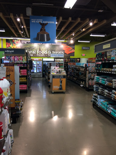 Pet Supply Store «Petco Animal Supplies», reviews and photos, 1963 S Hurstbourne Pkwy, Louisville, KY 40220, USA