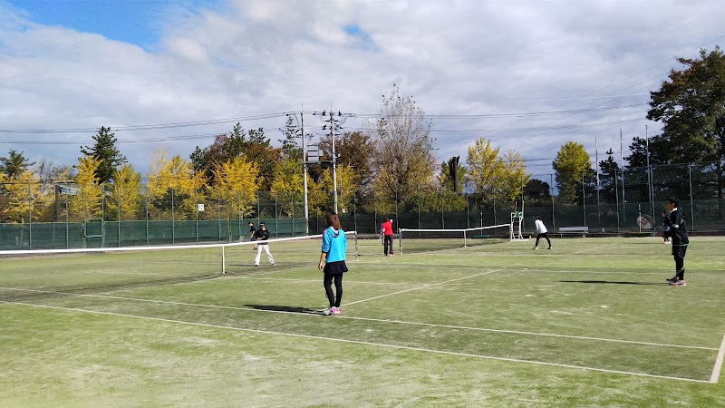 石川県西部緑地公園 テニスコート