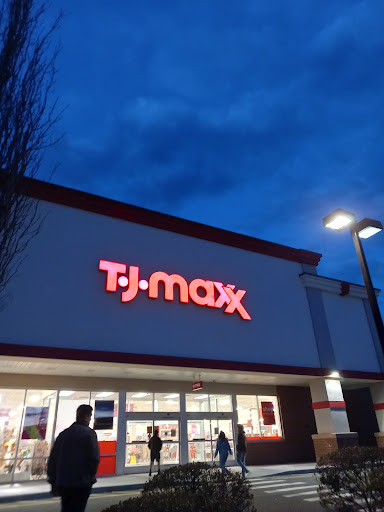 Department Store «T.J. Maxx», reviews and photos, 124 Danbury Rd, New Milford, CT 06776, USA