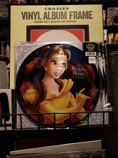 American Restaurant «Cracker Barrel Old Country Store», reviews and photos, 380 N Jacob Dr, Bloomington, IN 47404, USA