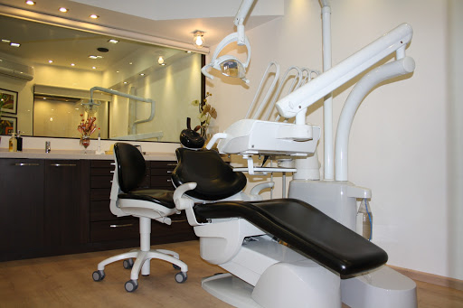 DR KRINITA MOTWANI'S DENTAL CLINIC