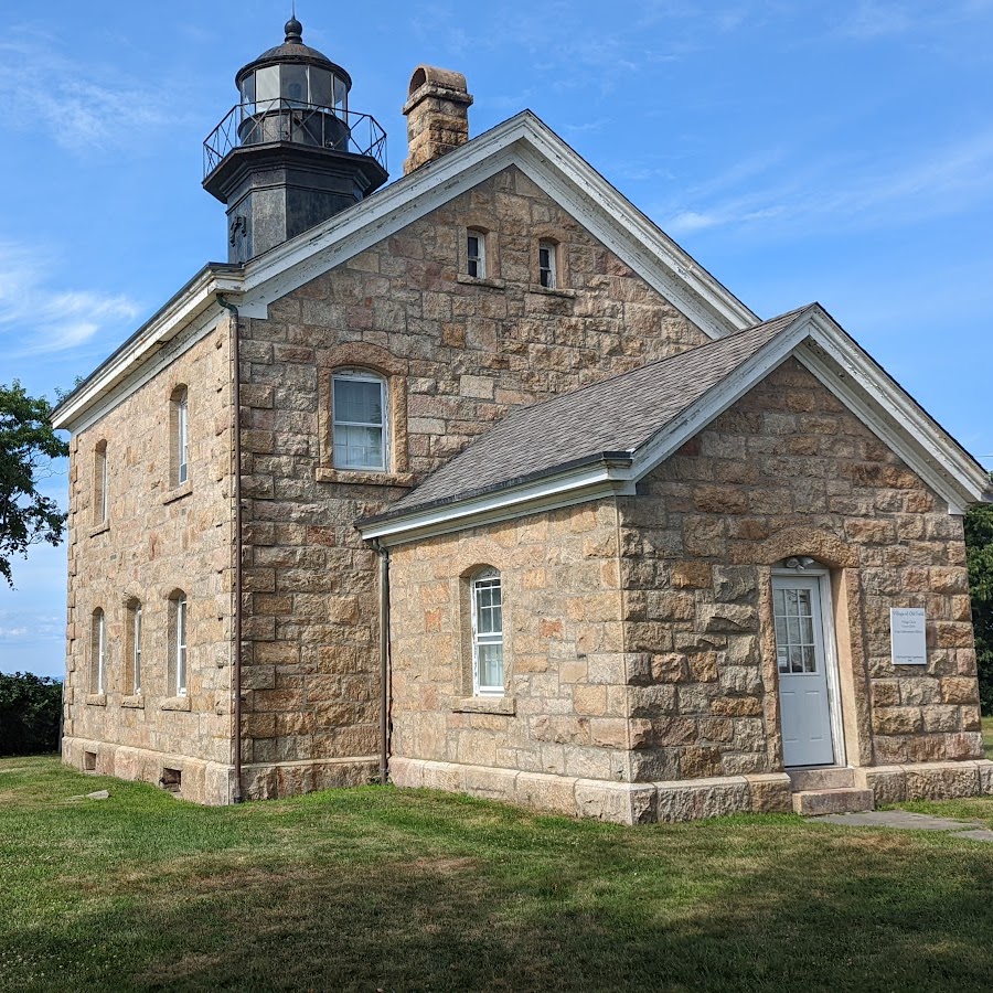 Old Field Point Lighthouse