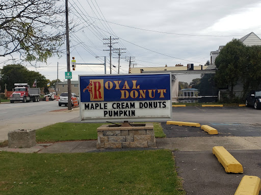 Donut Shop «Royal Donut», reviews and photos, 5759 State Rd, Cleveland, OH 44134, USA