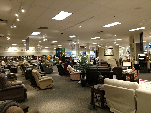 Furniture Store «Steinhafels Furniture», reviews and photos, 569 N Milwaukee Ave, Vernon Hills, IL 60061, USA