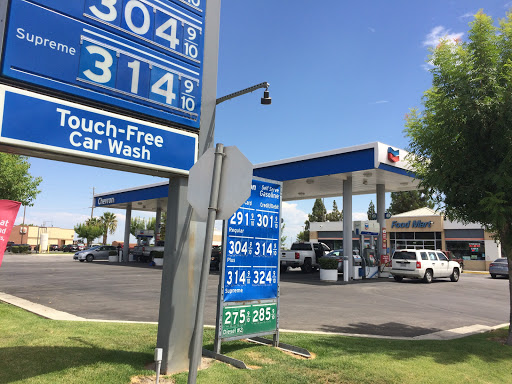 Gas Station «Chevron», reviews and photos, 2322 Girard St, Delano, CA 93215, USA