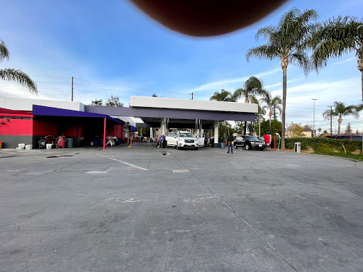 Car Wash «Red Carpet Car Wash», reviews and photos, 6760 Topanga Canyon Blvd, Canoga Park, CA 91303, USA