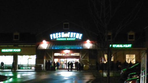 Grocery Store «Fresh Thyme Farmers Market - Kenosha», reviews and photos, 7100 Green Bay Rd, Kenosha, WI 53142, USA
