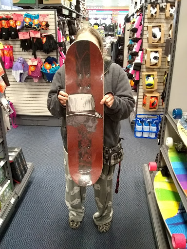 Sporting Goods Store «Big 5 Sporting Goods - Olympia», reviews and photos, 909 Cooper Point Rd SW, Olympia, WA 98502, USA