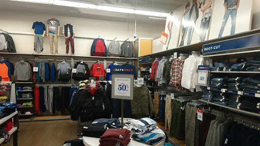 Clothing Store «Old Navy», reviews and photos, 4502 S Steele St, Tacoma, WA 98409, USA