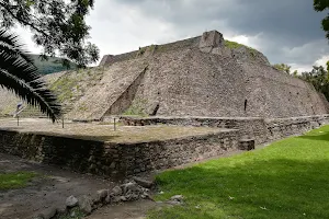 Zona Arqueológica Tenayuca image