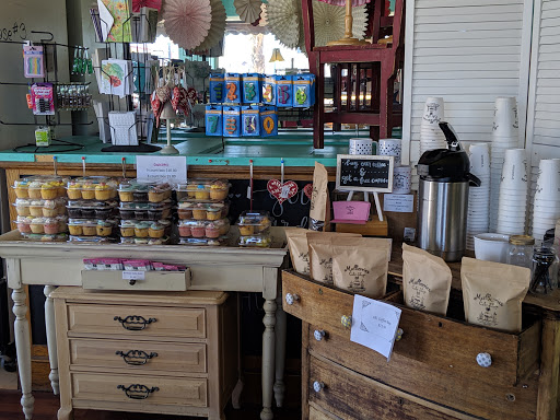 Bakery «Mulberries Cake Shop», reviews and photos, 2027 E Colfax Ave, Denver, CO 80206, USA